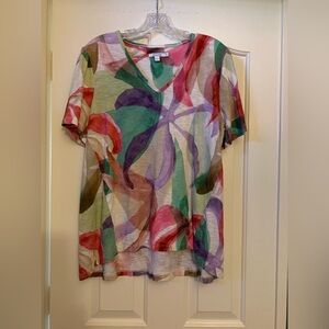 Chico’s Colorful Abstract Print Seam Forward T-Shirt size 2(L-12).